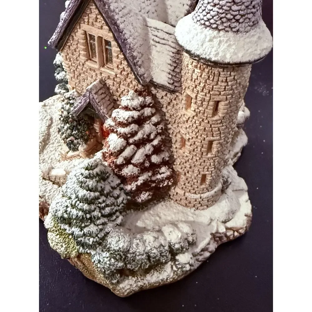 Lilliput Lane Highland Lodge Handmade Painted House Figurine Boxed 1992